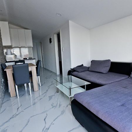 Apartment Sun Vir Δωμάτιο φωτογραφία